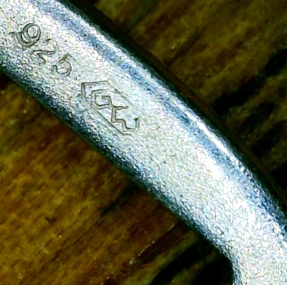 Vintage Sterling Silver Bracelet - Picture 6 of 6